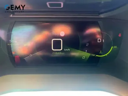 Photo 11 Peugeot 2008  PureTech 155 S&S EAT8