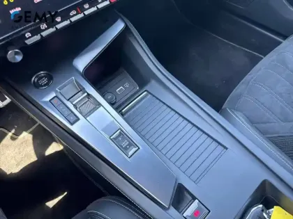 Photo 16 Peugeot 308  PHEV 180 e-EAT8