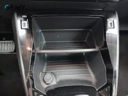 Photo 43 Peugeot 2008  Electrique 136 ch