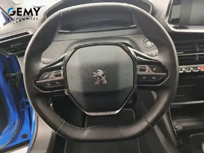 Photo 39 Peugeot 2008  Electrique 136 ch