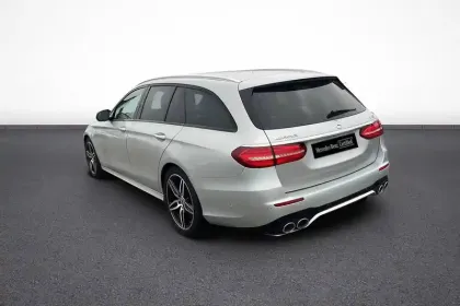 Photo 32 Mercedes Classe E  Break 53 EQBoost 9G-Tronic 4-Matic+