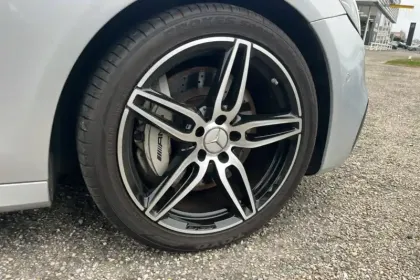 Photo 13 Mercedes Classe E  Break 53 EQBoost 9G-Tronic 4-Matic+