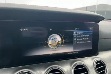 Photo 28 Mercedes Classe E  Break 53 EQBoost 9G-Tronic 4-Matic+