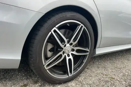 Photo 41 Mercedes Classe E  Break 53 EQBoost 9G-Tronic 4-Matic+