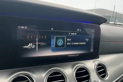 Photo 55 Mercedes Classe E  Break 53 EQBoost 9G-Tronic 4-Matic+