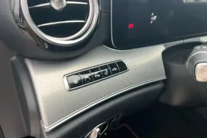 Photo 20 Mercedes Classe E  Break 53 EQBoost 9G-Tronic 4-Matic+