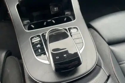 Photo 25 Mercedes Classe E  Break 53 EQBoost 9G-Tronic 4-Matic+