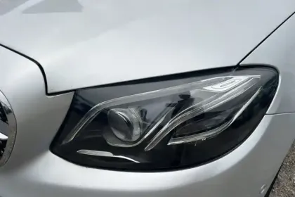 Photo 15 Mercedes Classe E  Break 53 EQBoost 9G-Tronic 4-Matic+