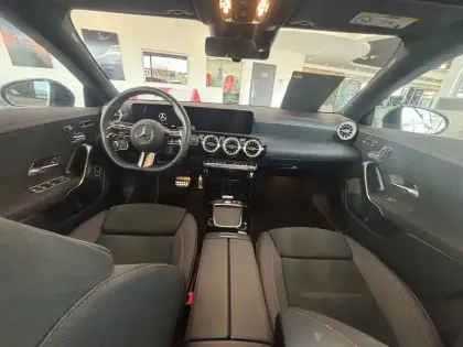 Photo 3 Mercedes CLA  Coupé 250 e Hybrid EQ 8G-DCT