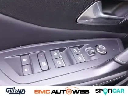 Photo 11 Peugeot 308  PureTech 130ch S&S EAT8