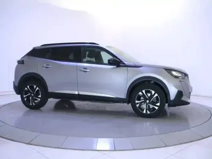 Photo 33 Peugeot 2008  BlueHDi 130 S&S EAT8