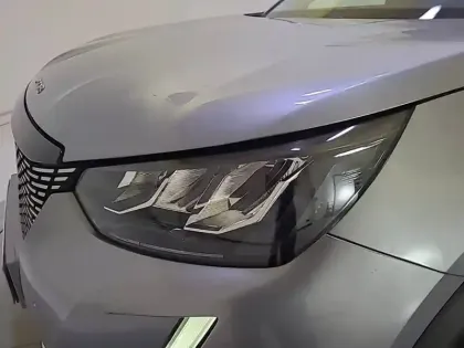 Photo 45 Peugeot 2008  BlueHDi 130 S&S EAT8