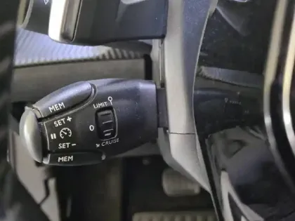 Photo 25 Peugeot 2008  BlueHDi 130 S&S EAT8