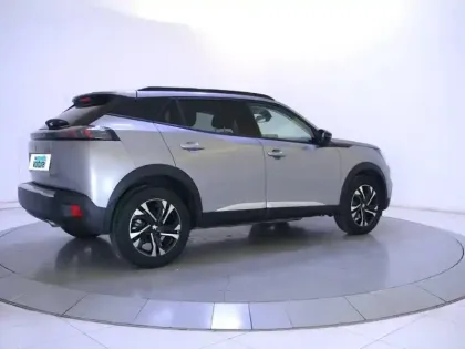 Photo 34 Peugeot 2008  BlueHDi 130 S&S EAT8