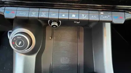 Photo 54 Alfa Romeo Tonale  1.3 Ibrida Plug-In 280ch AT6 e-Q4