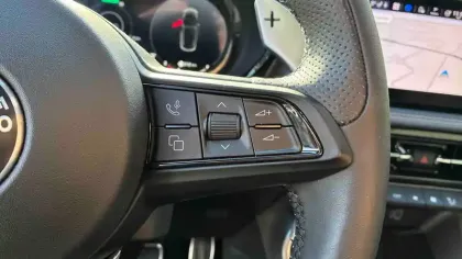 Photo 52 Alfa Romeo Tonale  1.3 Ibrida Plug-In 280ch AT6 e-Q4