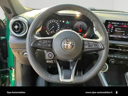Photo 118 Alfa Romeo Tonale  1.3 Ibrida Plug-In 280ch AT6 e-Q4