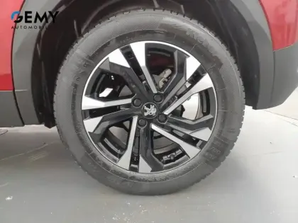 Photo 10 Peugeot 2008  PureTech 130 S&S EAT8