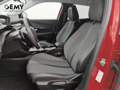 Photo 8 Peugeot 2008  PureTech 130 S&S EAT8