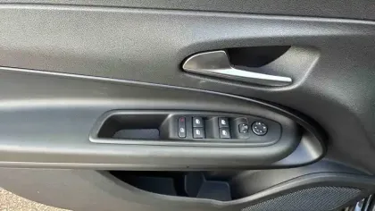 Photo 62 Alfa Romeo Junior  Elettrica 156 ch