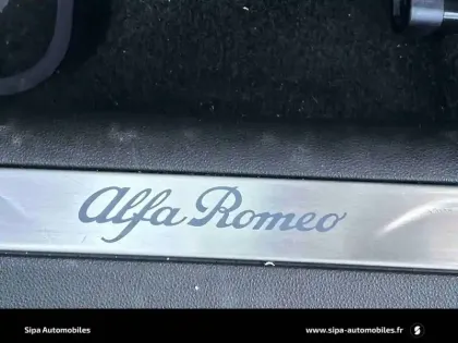 Photo 102 Alfa Romeo Junior  Elettrica 156 ch