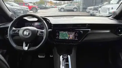 Photo 34 Alfa Romeo Junior  Elettrica 156 ch