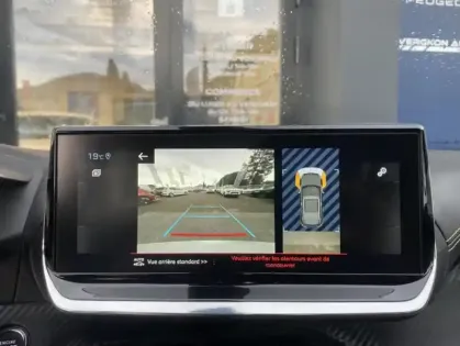 Photo 6 Peugeot 2008 II PureTech 130 S&amp;S GT