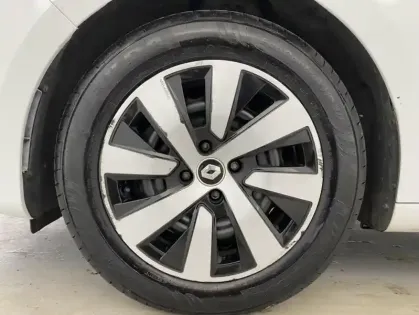 Photo 41 Renault Clio TCe 90 Equilibre 5p