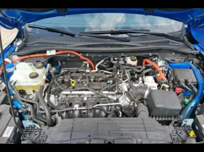Photo 14 Ford Kuga  2.5 Duratec 180ch Hybrid FlexiFuel ST-Line X Powershift