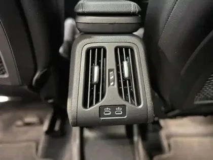 Photo 19 BMW Serie 2 Série 2 ActiveTourer 218d 150ch M Sport DKG7