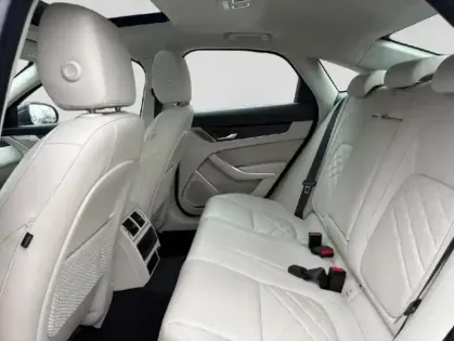 Photo 40 Jaguar Xf  D200 MHEV R-Dynamic HSE BVA8 AWD