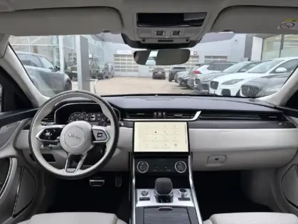 Photo 44 Jaguar Xf  D200 MHEV R-Dynamic HSE BVA8 AWD