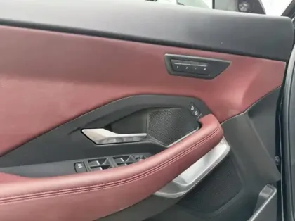 Photo 14 Jaguar E-Pace  P300e PHEV 309ch R-Dynamic S