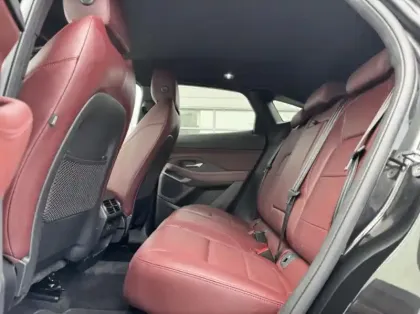 Photo 10 Jaguar E-Pace  P300e PHEV 309ch R-Dynamic S