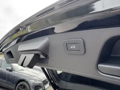 Photo 9 Jaguar E-Pace  P300e PHEV 309ch R-Dynamic S