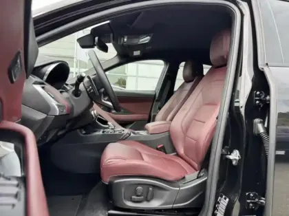 Photo 13 Jaguar E-Pace  P300e PHEV 309ch R-Dynamic S