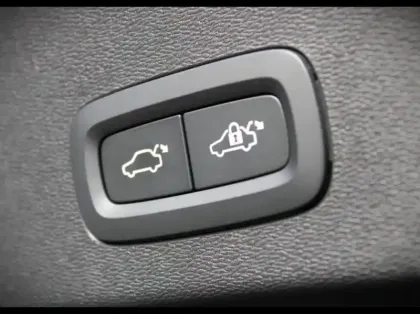 Photo 23 Volvo C40  Recharge Extended Range 252ch Plus