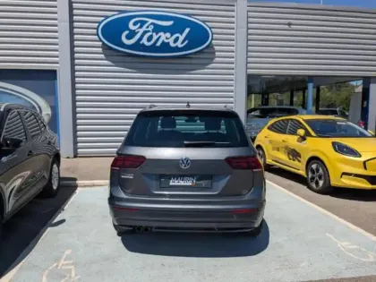 Photo 16 Volkswagen Tiguan  1.5 TSI EVO 150ch Confortline Euro6d-T