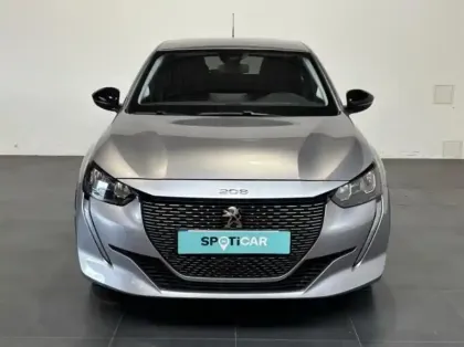 Photo 1 Peugeot 208  e- 136ch Style