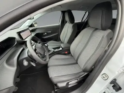 Photo 8 Peugeot 208  100 Allure GPS / CAMERA 360 / LED