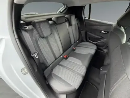 Photo 12 Peugeot 208  100 Allure GPS / CAMERA 360 / LED