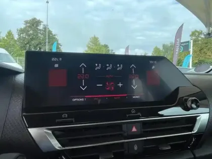 Photo 12 Citroën C4  PureTech 130ch S&S Feel Pack EAT8