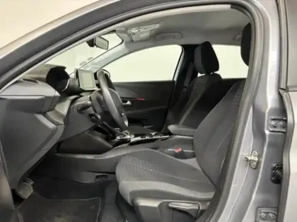 Photo 8 Peugeot 208  e- 136ch Active Business GPS