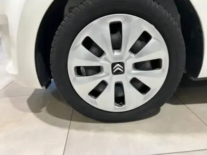 Photo 13 Citroën C1  VTi 72 S&S Feel 5p E6.d