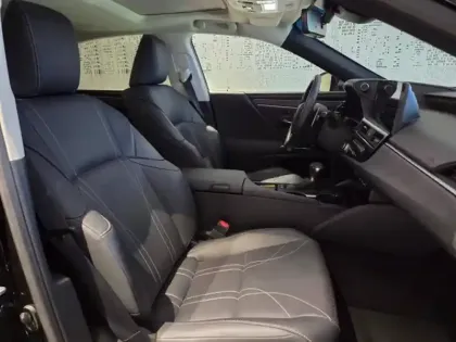 Photo 12 Lexus Es  300h Luxe MY23