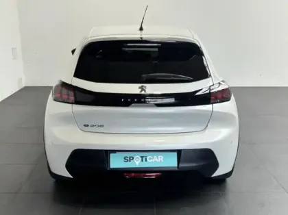 Photo 4 Peugeot 208  e- 136ch Style