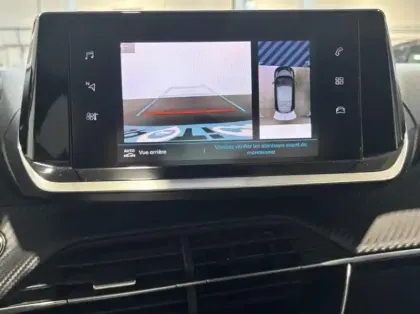 Photo 10 Peugeot 208  e- 136ch Style