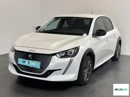 Photo 1 Peugeot 208  e- 136ch Style