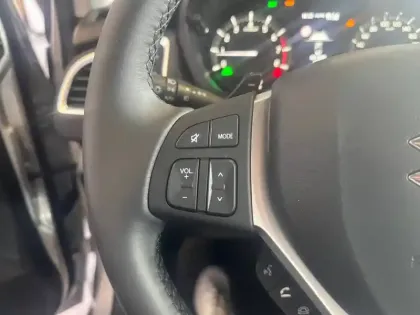 Photo 38 Suzuki S-cross  1.5 Dualjet Allgrip Hybrid Auto