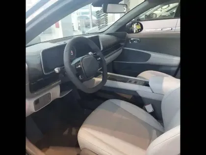 Photo 81 Hyundai Ioniq 6  77 kWh 229 ch